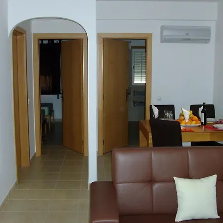 Mit Balkon By Interhome